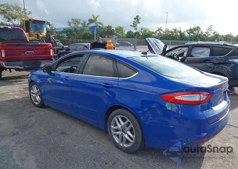 2015 Ford Fusion z USA, uszkodzony, nr VIN 1FA6P0H73F5123221